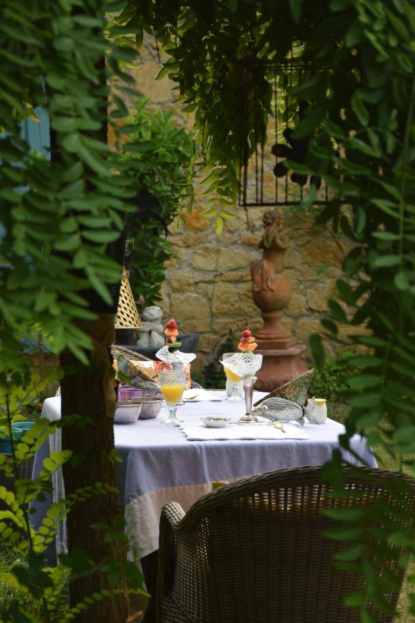 La Rebiere D'Or, B&B Et Gite Mouleydier Exteriör bild