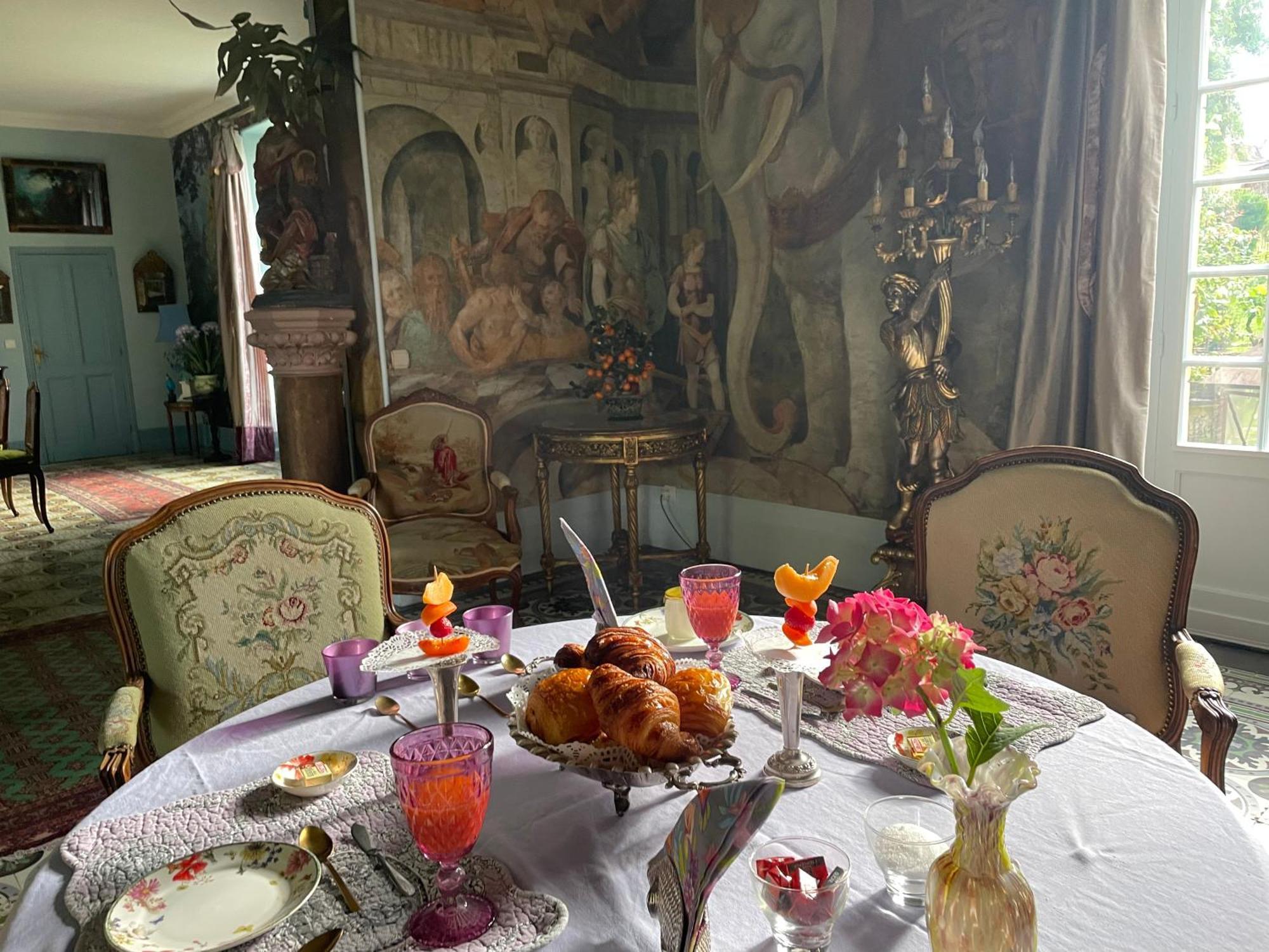La Rebiere D'Or, B&B Et Gite Mouleydier Exteriör bild