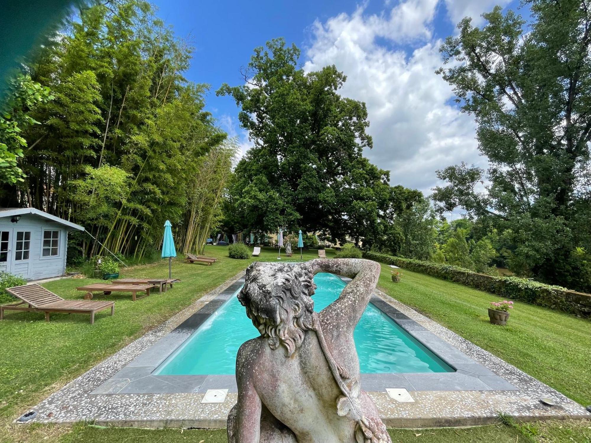 La Rebiere D'Or, B&B Et Gite Mouleydier Exteriör bild
