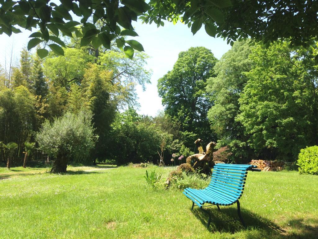La Rebiere D'Or, B&B Et Gite Mouleydier Exteriör bild