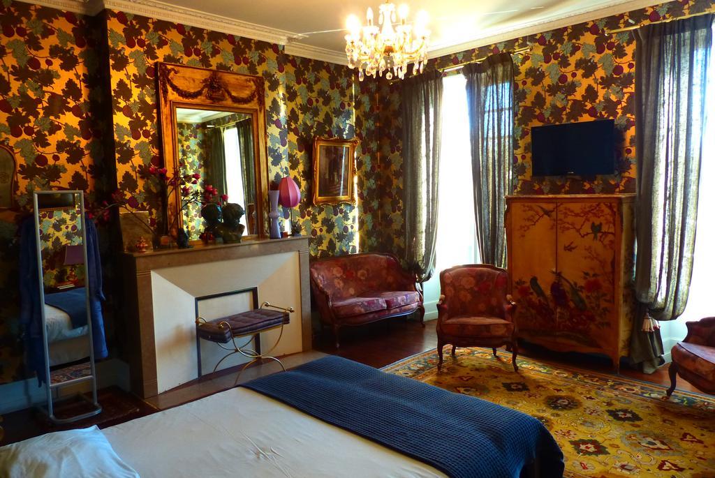 La Rebiere D'Or, B&B Et Gite Mouleydier Exteriör bild