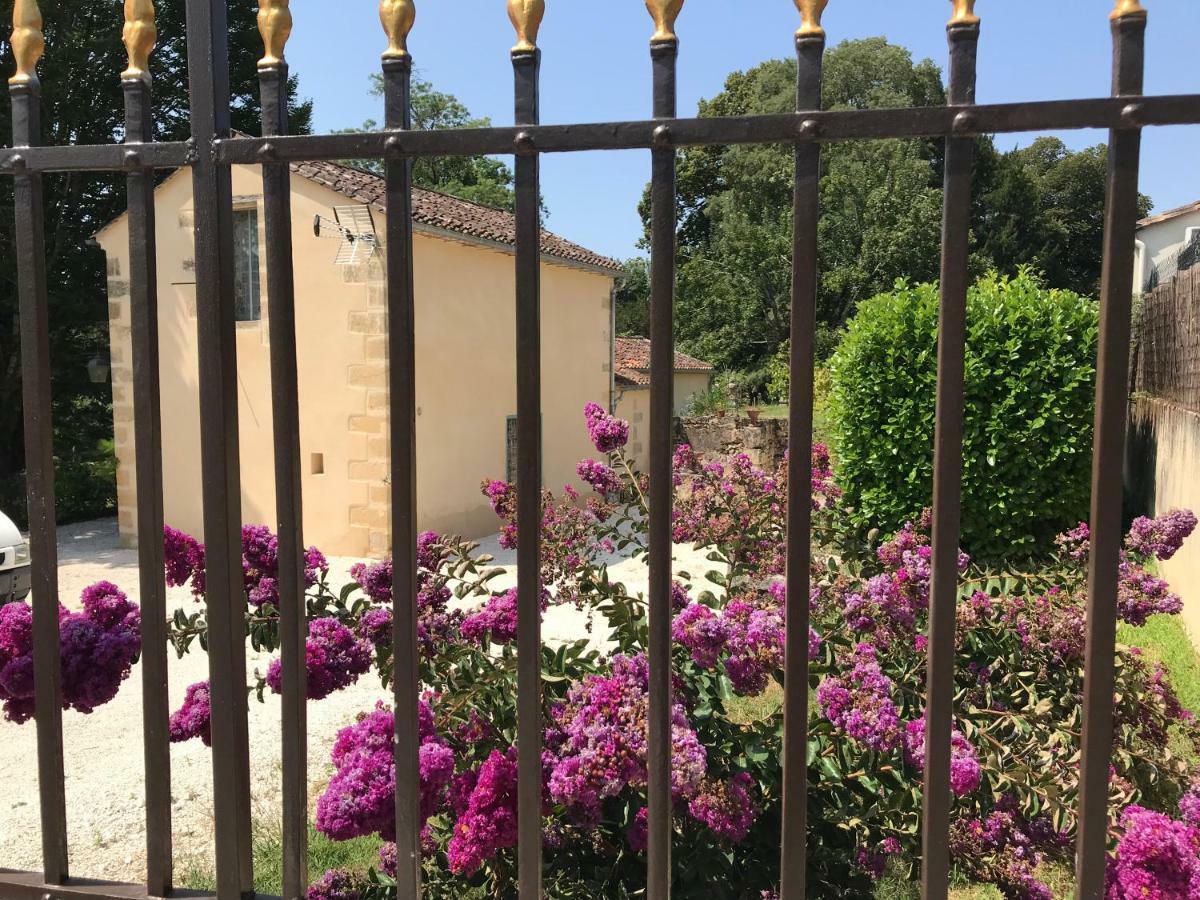 La Rebiere D'Or, B&B Et Gite Mouleydier Exteriör bild